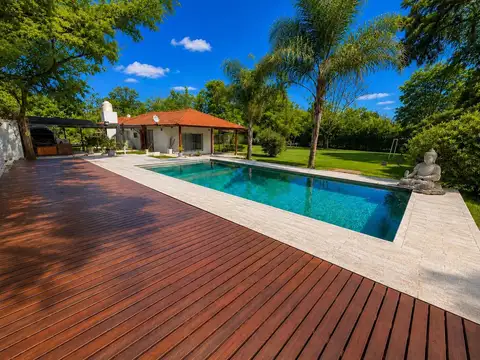 Casa en Venta - Barrio Parque Exaltación - Exaltación de la Cruz
