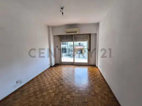 Departamento en Venta en Villa del Parque, USD 99.000
