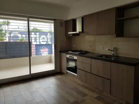 Venta departamento 2 dormitorios con cochera Refineria