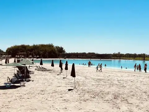 Pedro Rios - Barrio Cerrado Vida Lagoon