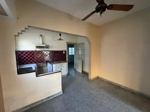 Casa 3 ambientes con 2 baños