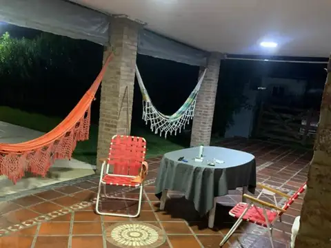 Quinta en Venta con 2 cocheras
