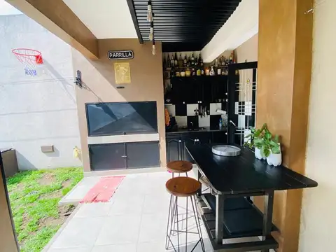 Casa 4 ambientes - Ramos Mejía