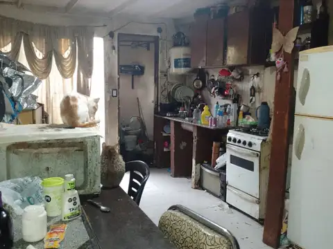 VENTA PH 3 ambientes con patio - A RECICLAR