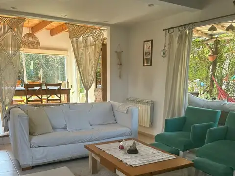 Casa a la venta en BC° Los Robles, La Cañada del Pilar