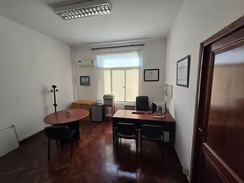 VENTA OFICINA EN SAN NICOLAS