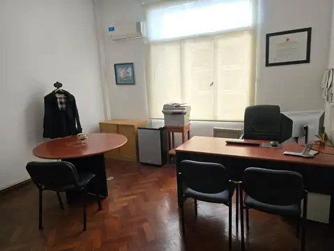 VENTA OFICINA EN SAN NICOLAS