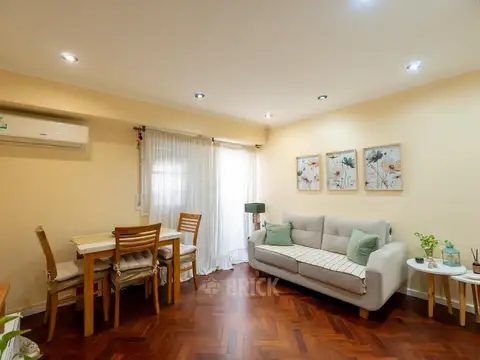 GRANADEROS Y AV. AVELLANEDA - T/AL FRENTE 64 M2 TODO A NUEVO BALCON TODO SOL AMPLIA COCINA