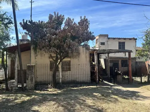 Casa en  Mitre y Boulevard Gonzalez