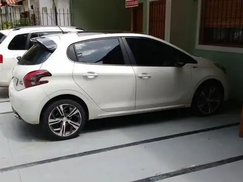 Depto Tipo Casa 4 ambientes con 2 baños