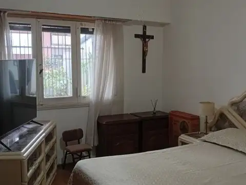 Depto Tipo Casa en Venta con 1 cocheras