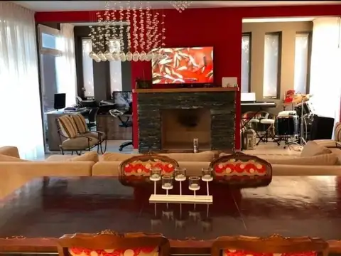 Casa en Venta de 4 dormitorios