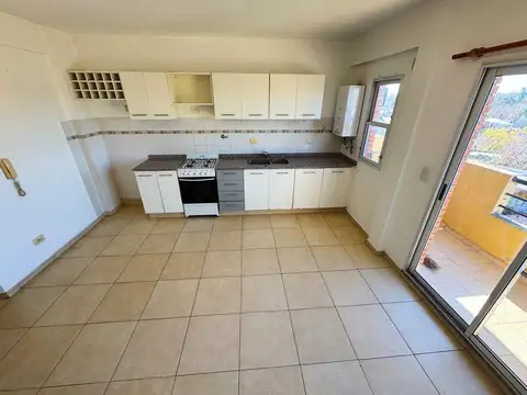Departamento en Alquiler en Victoria, $ 880.000