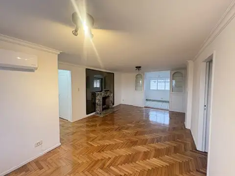 Departamento en Alquiler de 6 ambientes