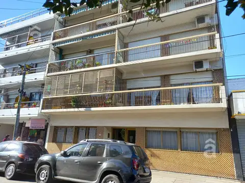 Departamento en Venta en Villa Ballester - 3 ambientes- Zona Céntrica.