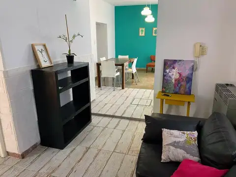 PH TRES AMBIENTES, COCHERA ,PATIO Y JARDIN, AMOBLADO,  LUMINOSO