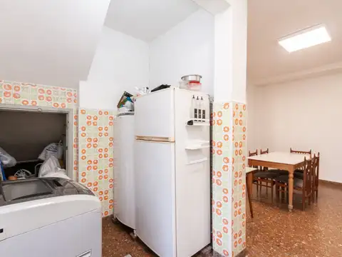 VENTA CASA 3 DORM, 2 BAÑOS, GARAGE, PATIO/TERRAZA