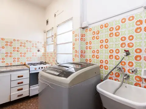 VENTA CASA 3 DORM, 2 BAÑOS, GARAGE, PATIO/TERRAZA