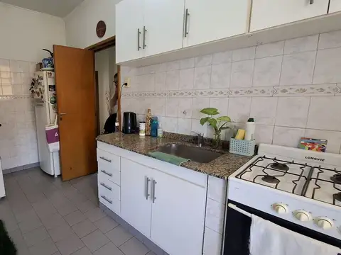 Depto Tipo Casa en Venta 50 años