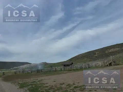 INMOBILIARIA COMODORO - Campo a 80 km de Esquel sobre Ruta 40 pavimentada
