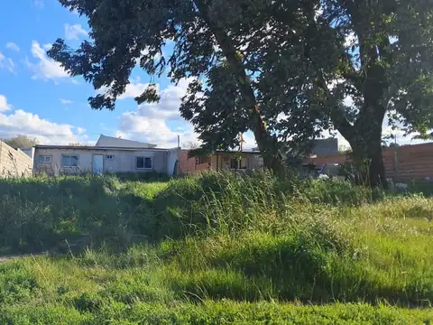 VENTA CASA A TERMINAR EN VILLA CACIQUE
