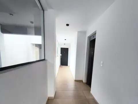 Departamento en Alquiler en Caseros, $ 700.000
