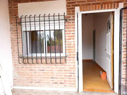Depto Tipo Casa en Alquiler de 2 ambientes