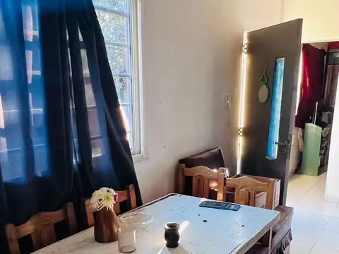Depto Tipo Casa en Venta 8 años