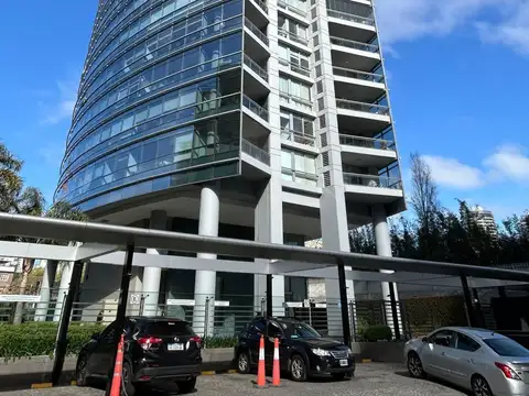 VENTA DEPTO 2 AMBIENTES CON COCHERA TORRE BERUTI