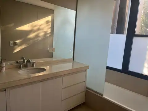 Condominio en Alquiler en Estancias del Rio, Estancias Del Pilar - 4 Ambientes