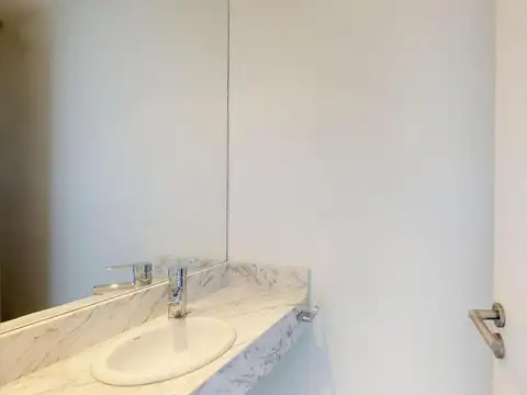 (AYA-AYA-2) Torre con servicios.