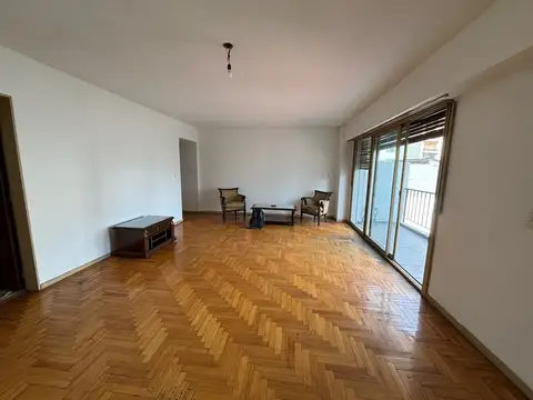 Avenida Juan Bautista Alberdi al 1500