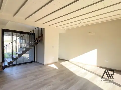 Casa en Venta en Carrasco Norte, USD 380.000