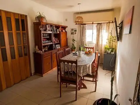 Venta departamento de 2 dormitorios  barrio Las Delicias, Rosario