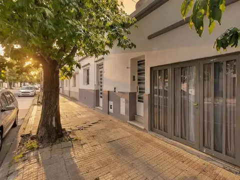 VENTA PH al frente con Cochera en Tolosa 