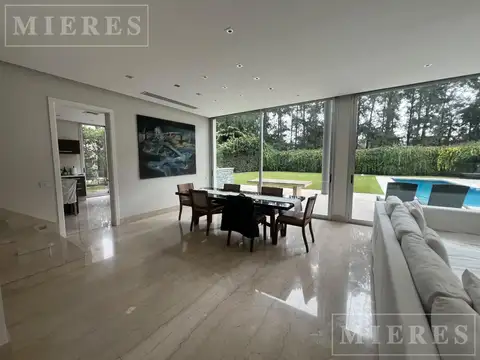 Casa en Alquiler de 4 dormitorios