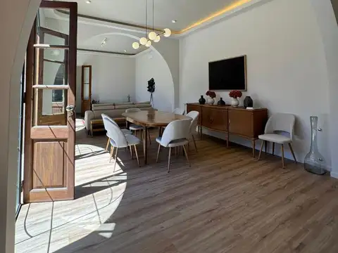 Casa 7 ambientes con 3 baños