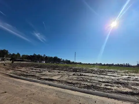 Terreno de 25x25 en el Barrio La Estela de Pilar