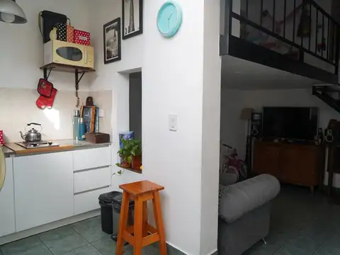Depto Tipo Casa 2 ambientes con 1 baño