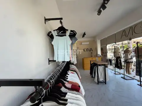 LOCAL EN VENTA SOBRE AVENIDA BUENOS AIRES