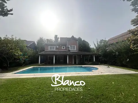Casa en Venta de 4 dormitorios