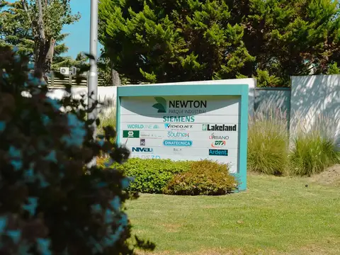 Galpon en Alquiler. Parque Newton. Villa Ballester