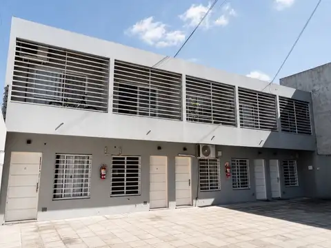 Departamento Dúplex en Venta en Bernal Oeste