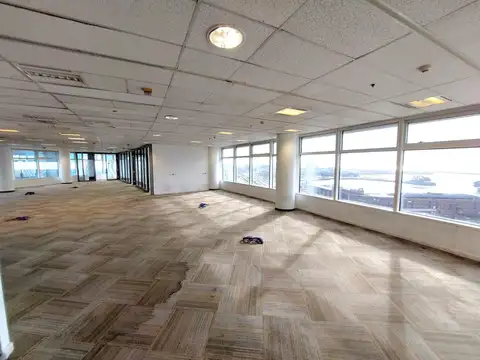 Excelentes oficinas en alquiler - Torre República