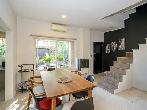 CASA  135m² CON JARDÍN Y ATELIER EN VILLA RAFFO