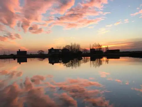 Lote con fondo a la laguna en Santa Rita