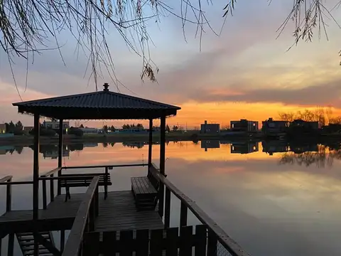 Lote con fondo a la laguna en Santa Rita