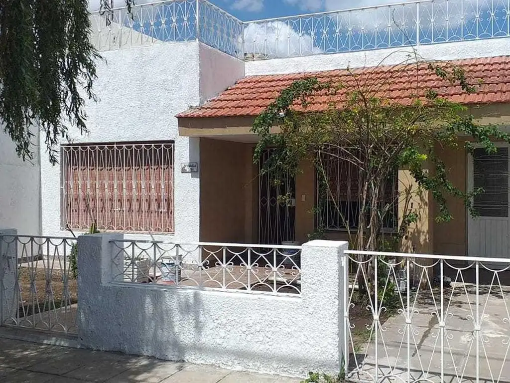 Peñaloza e/ Roffo y Segurola