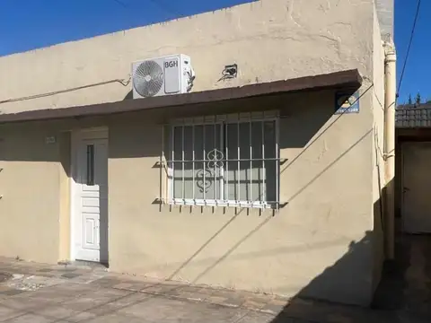 Dos casas Independiente Financiacion Permuta Oportunidad Inversion Jardin Villa de Mayo Tortuguitas