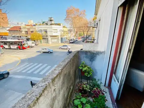 Depto Tipo Casa en Venta al Este